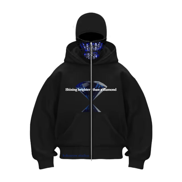 Prepárate para destacar con nuestra chaqueta Drill de KOKOARAW.STUDIOS  , una prenda versátil que combina con la comodidad, durabilidad, y un deseño que brilla como diamante